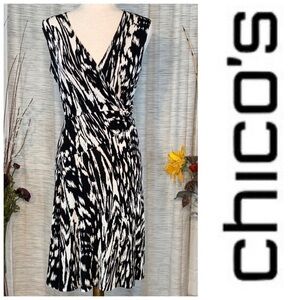 Chico’s Travelers black and white abstract sleeveless Empire dress.